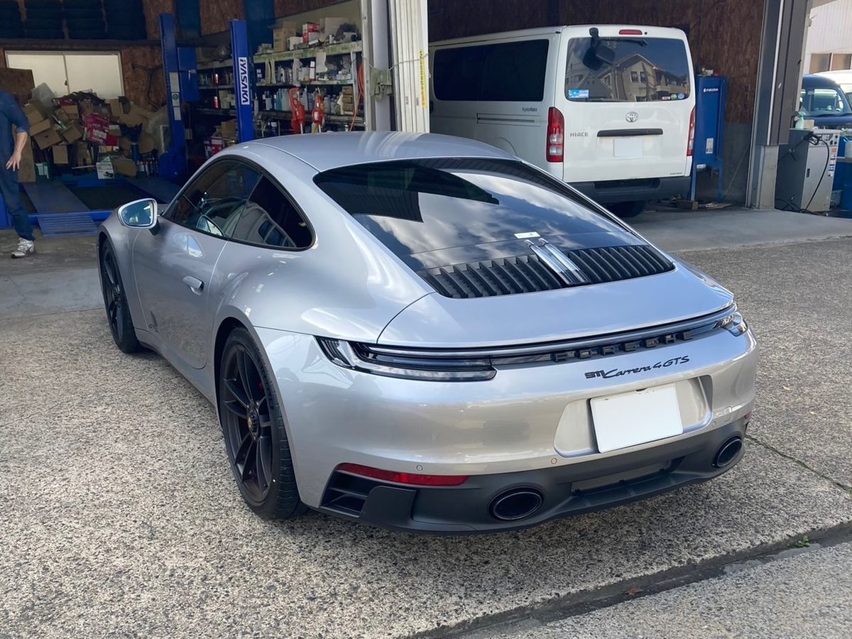 Porsche 911 Carrera GTS
