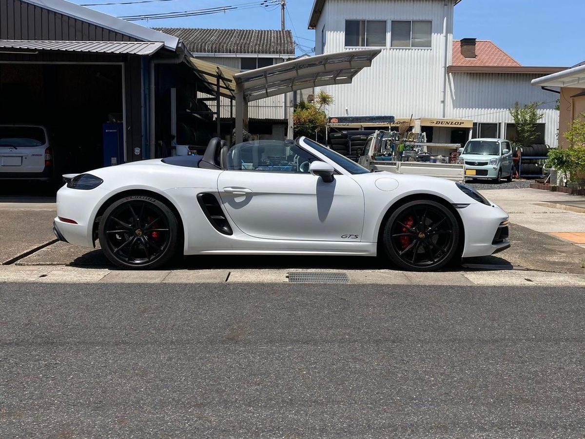 Porsche 718 Boxster